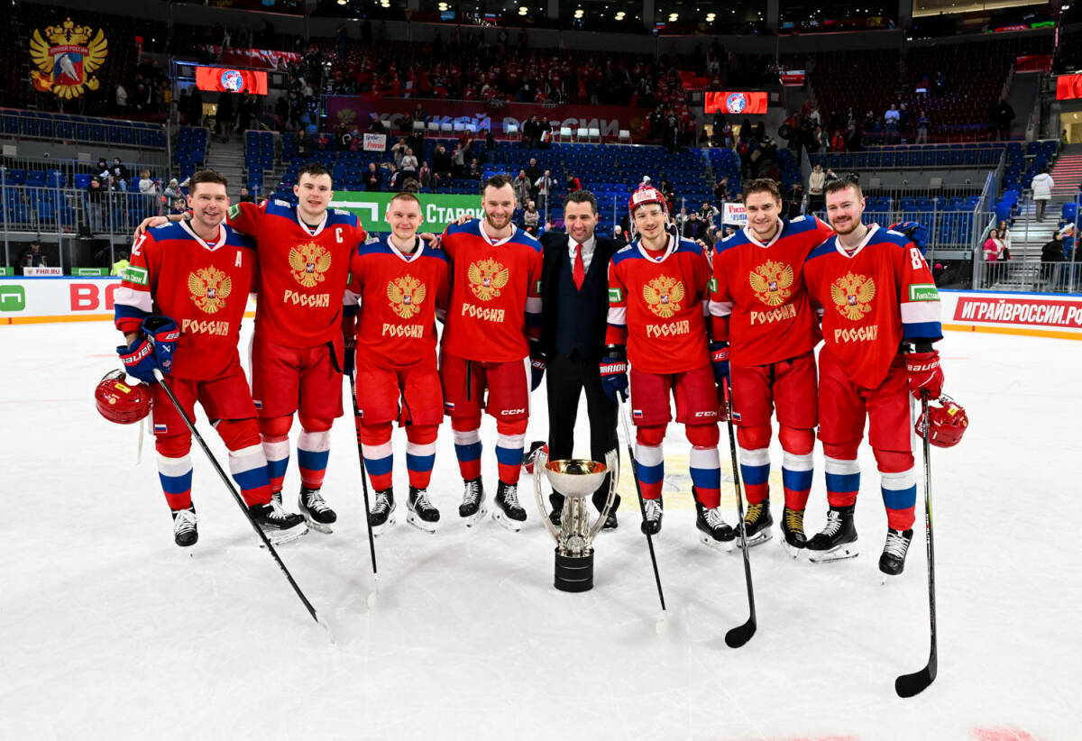 «Пока небезопасно». IIHF выступила с заявлением после продления отстранения России