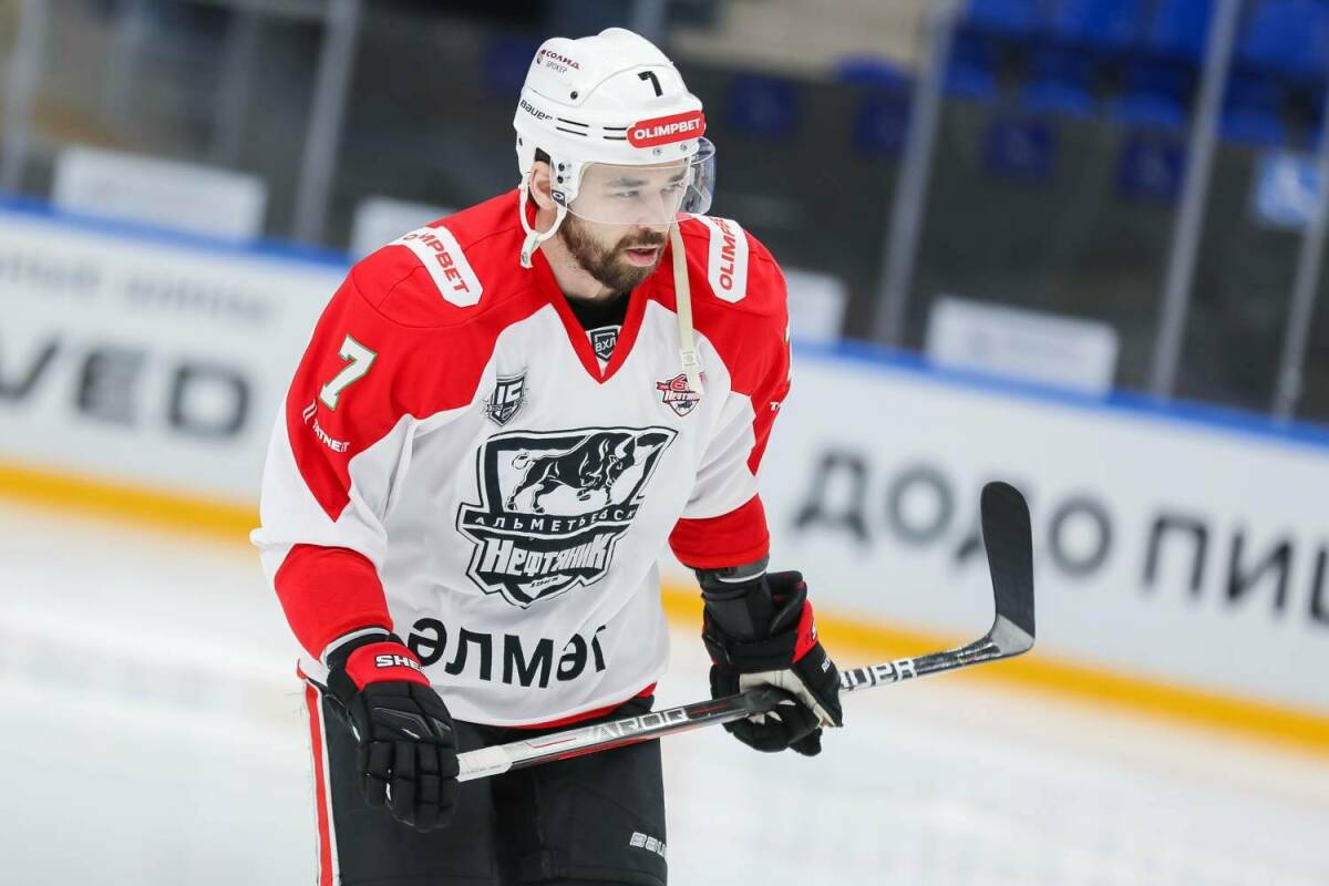 «Нефтяник» на выезде сразится с подмосковным «Химиком»