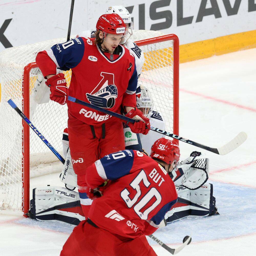 Сегодня может стать известен первый участник плей-офф сезона КХЛ 2024/25