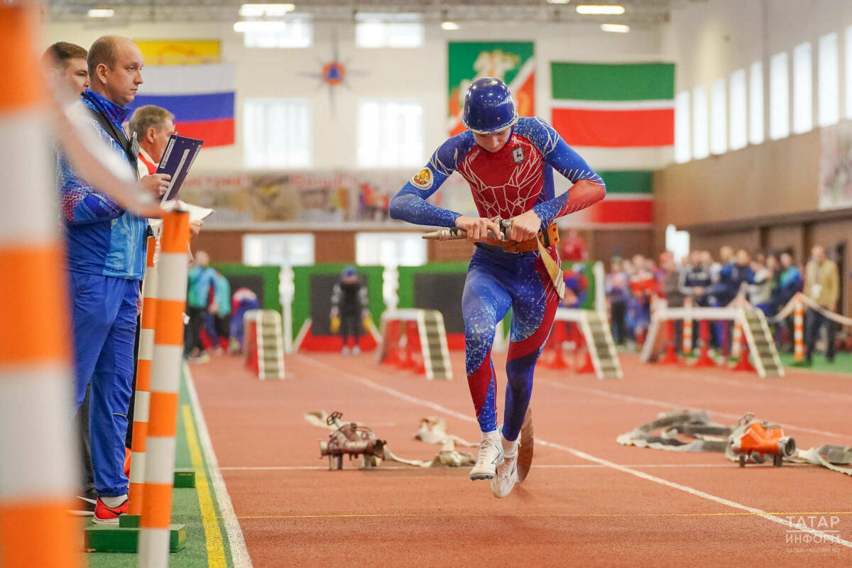 «Это – спасенные жизни»: в Казани начались соревнования по пожарно-спасательному спорту