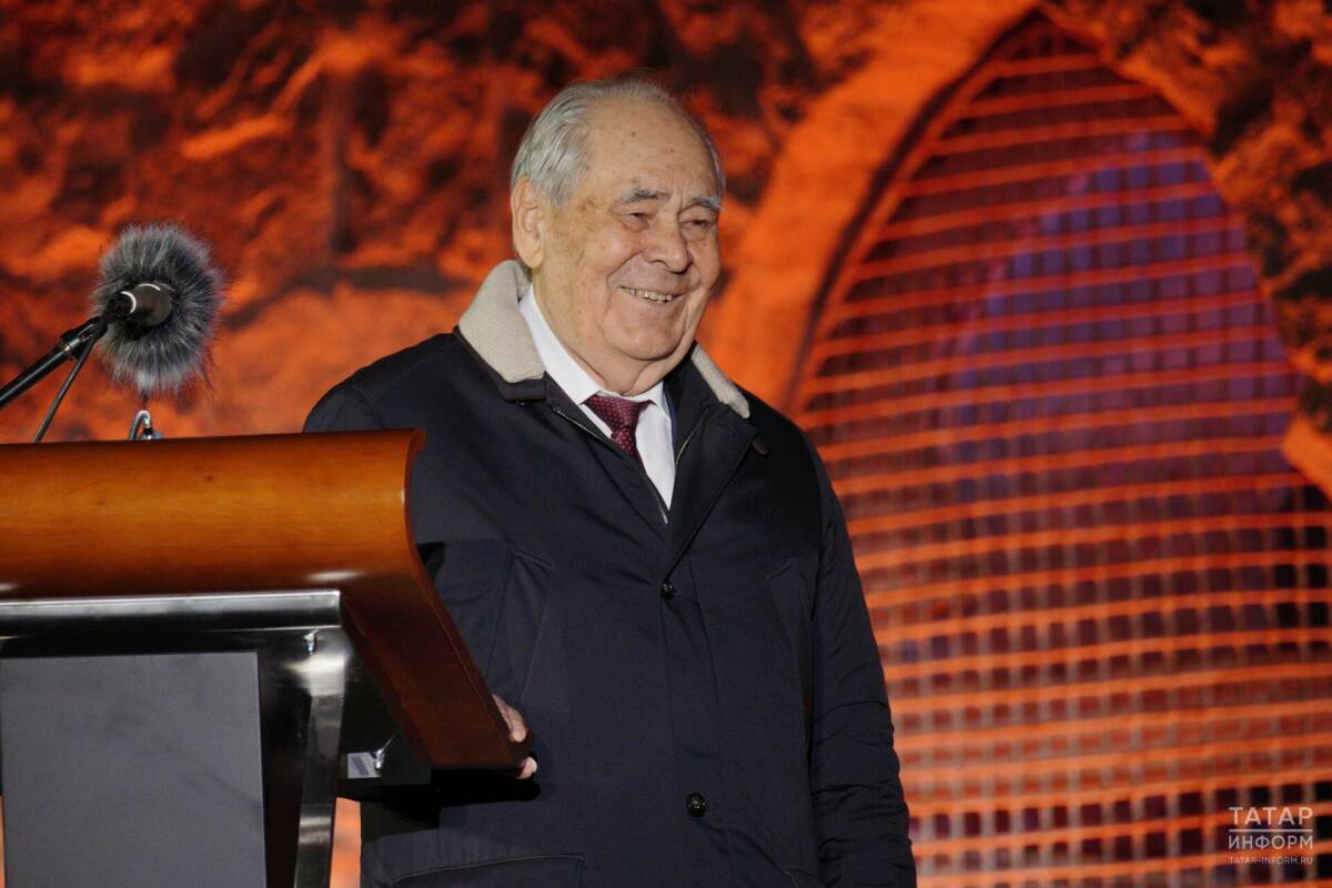 Минтимер Шаймиев исполнил новогоднее желание семилетнего Арсения Корнилова