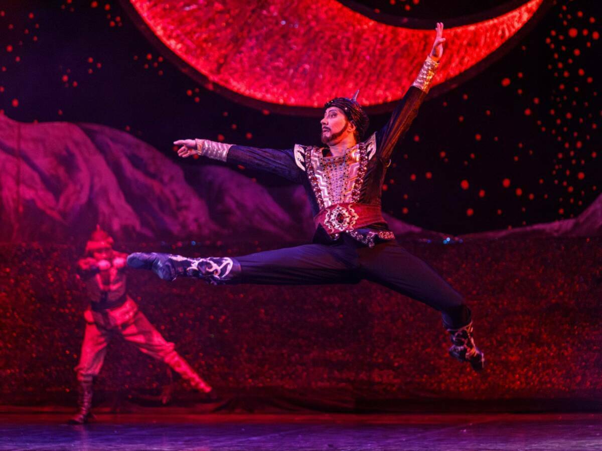 В Йошкар-Олу - за историей, в Самару - за наследием: афиши театров оперы и балета ПФО