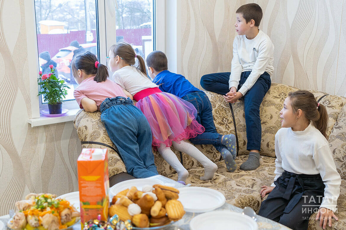 Доступ к соцконтрактам многодетных семей и участников СВО хотят расширить в Татарстане