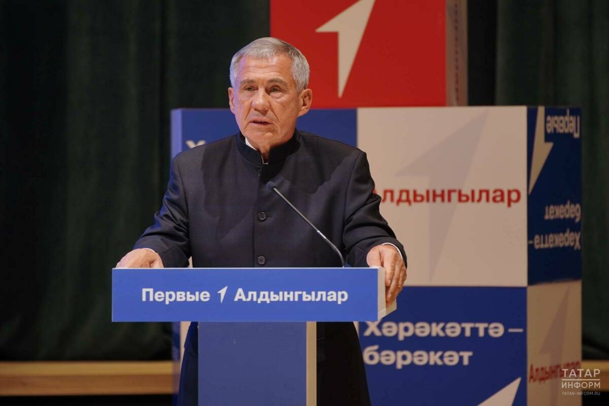 «Не наши попутчики»: Минниханов отчитал Леонова и Волынец на заседании «Движения первых»