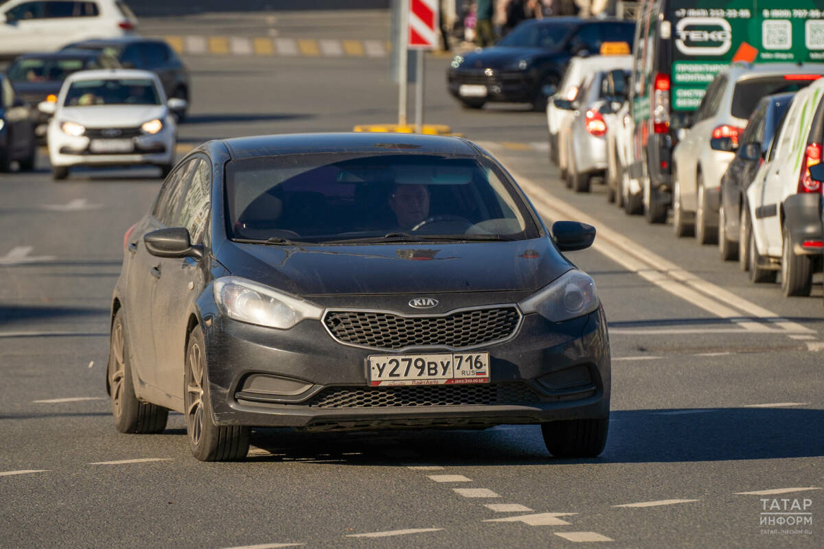 Автоэксперт предположил, какие иномарки вернутся в РФ раньше других