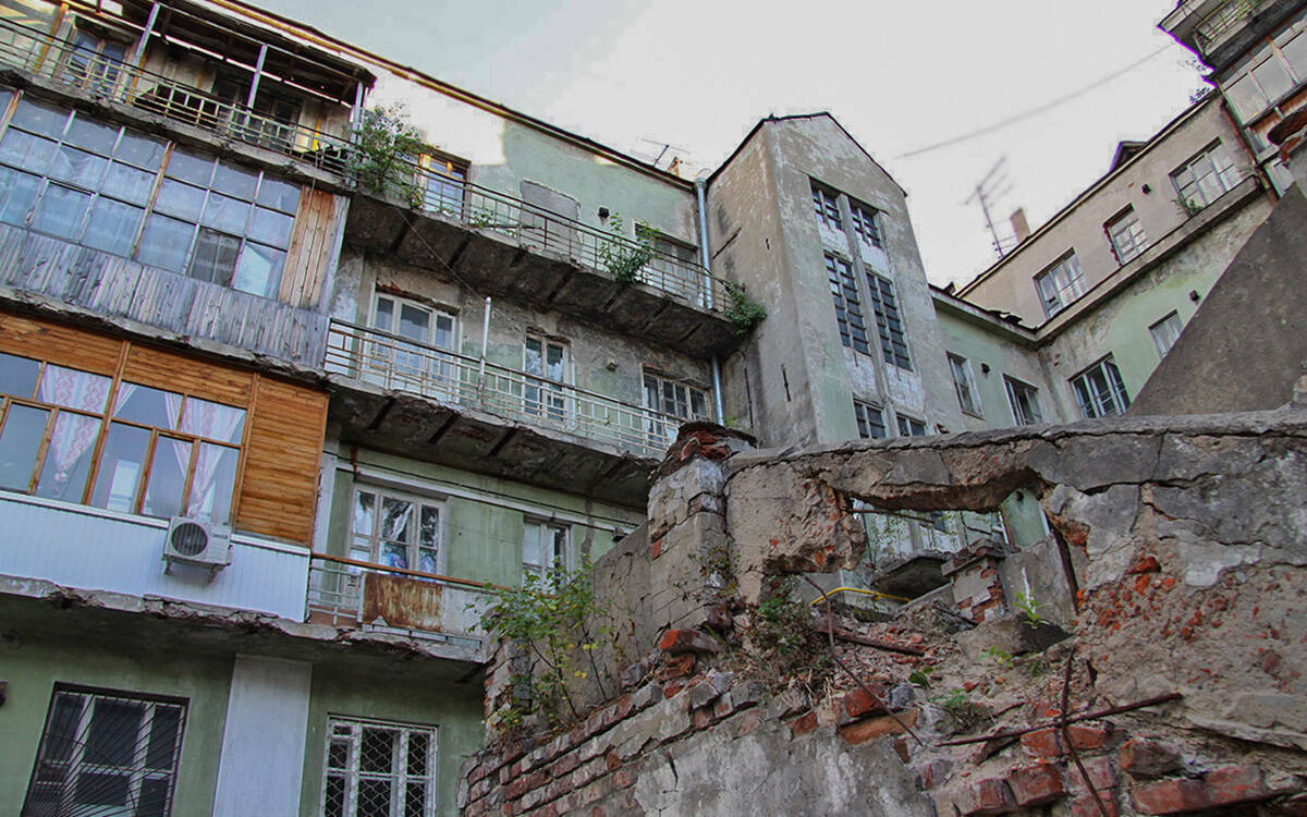 Сергей Саначин о Мергасовском доме: «Разобрать, заменить фундамент и воссоздать»