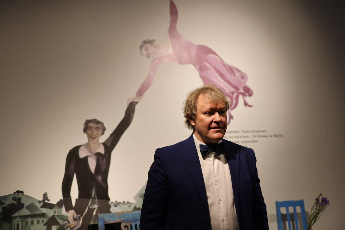 Чтобы попасть на вернисаж выставки Шагала, казанцам пришлось отстоять очередь