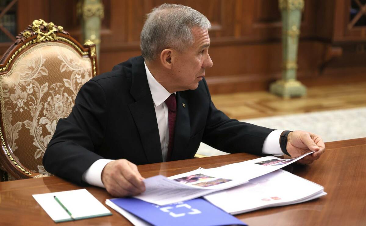 Минниханов Путину: Будем обращаться к вам из-за трудностей со строительством