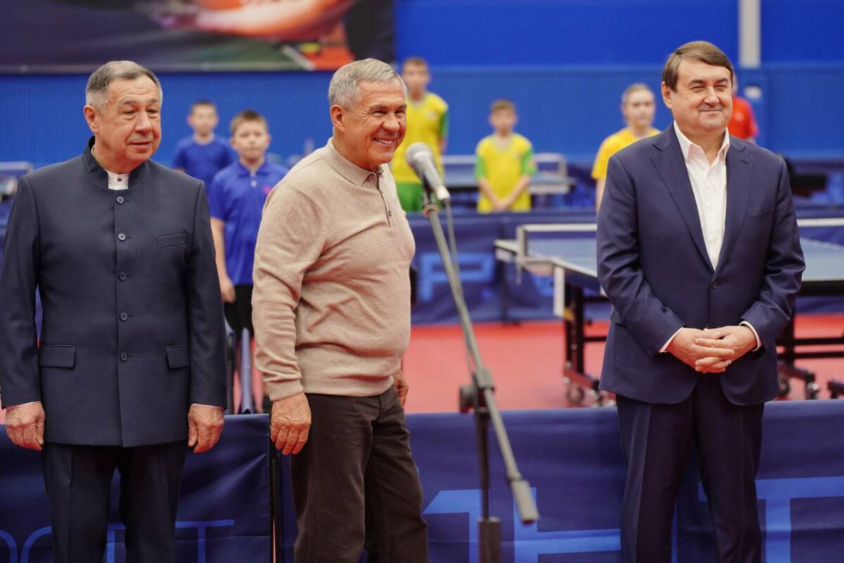 «Впервые в России»: Рустам Минниханов открыл пять центров для занятий настольным теннисом