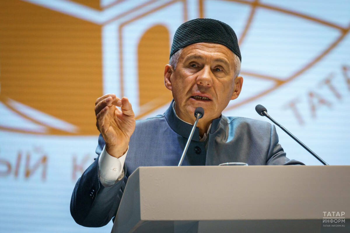 Рустам Минниханов: «Пусть Аллах примет все молитвы»