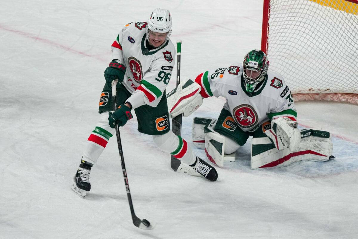 Рекордная шайба Лямкина помогла «Ак Барсу» обыграть «Автомобилист» на своем льду - видео