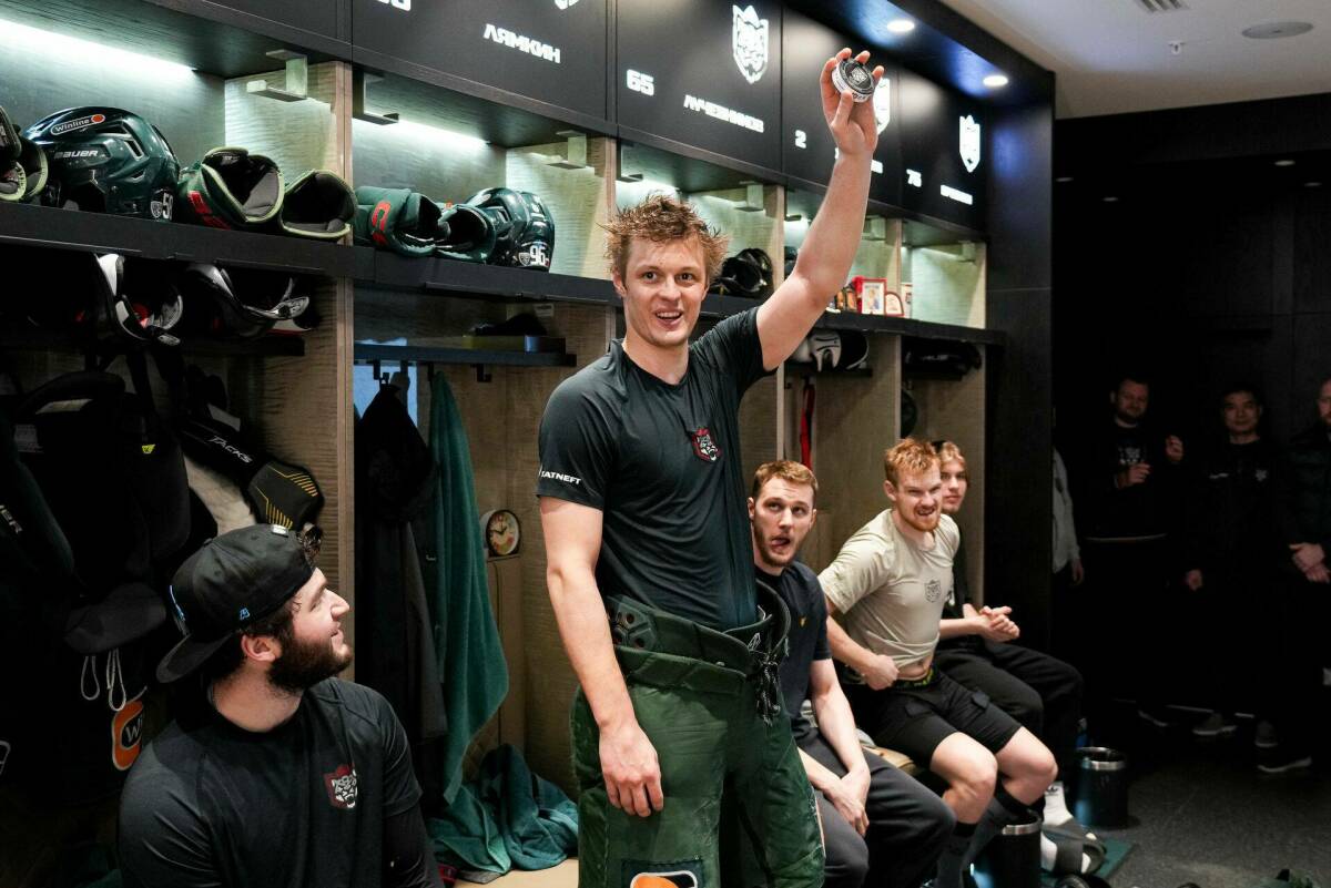 «Даже не хочу себя сравнивать с Никулиным». Лямкин о рекорде среди защитников «Ак Барса»