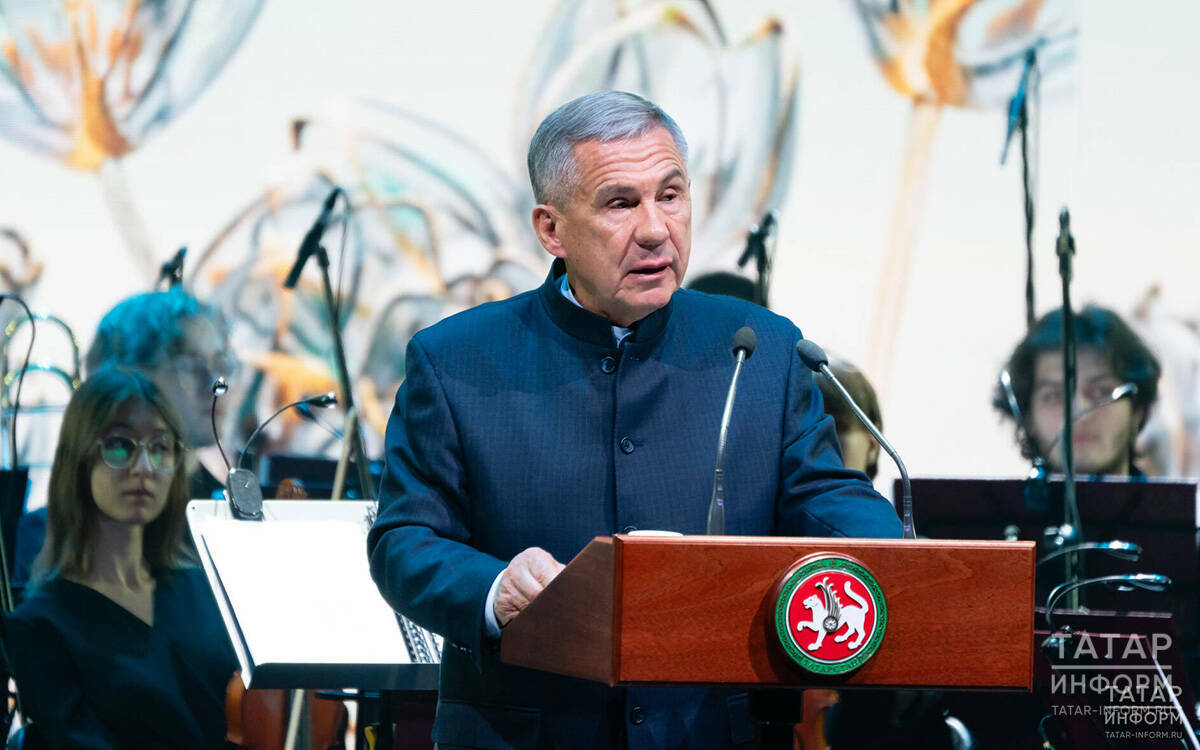 Раис Татарстана вручил госнаграды многодетным матерям