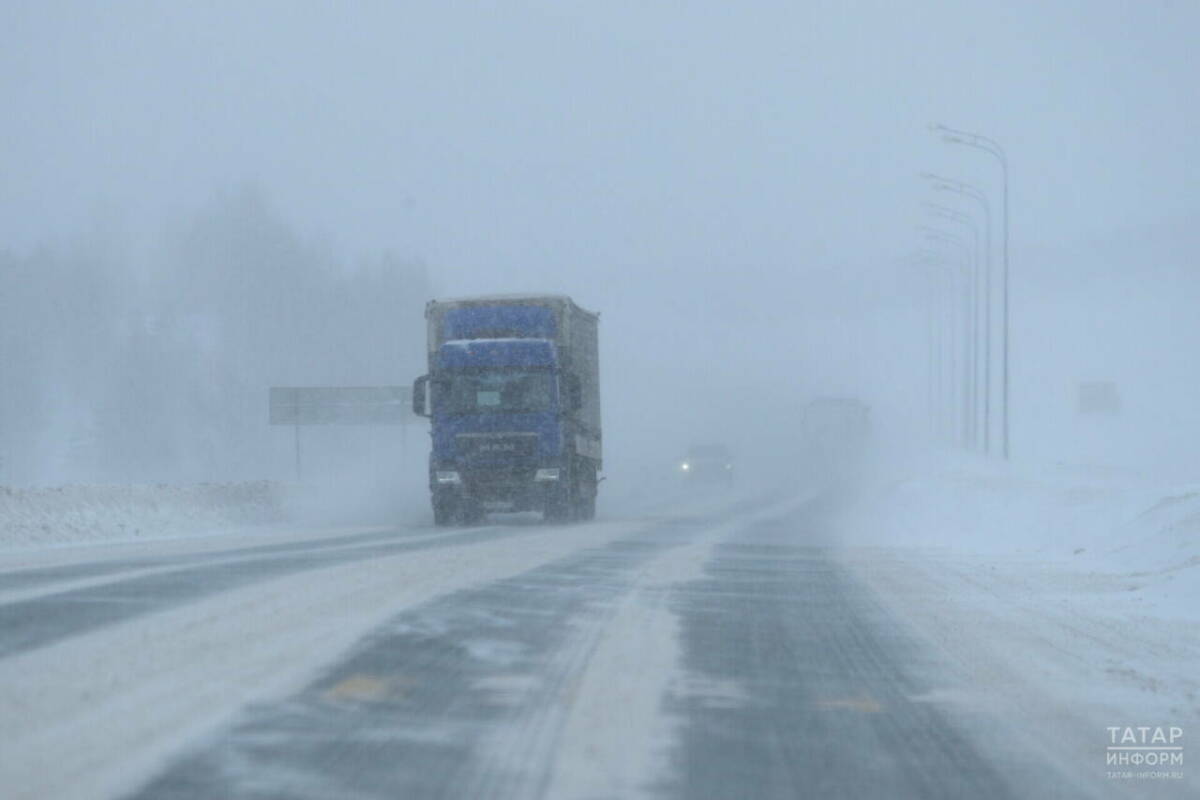 В Башкортостане ограничили движение грузовиков и автобусов на трассе Казань – Уфа