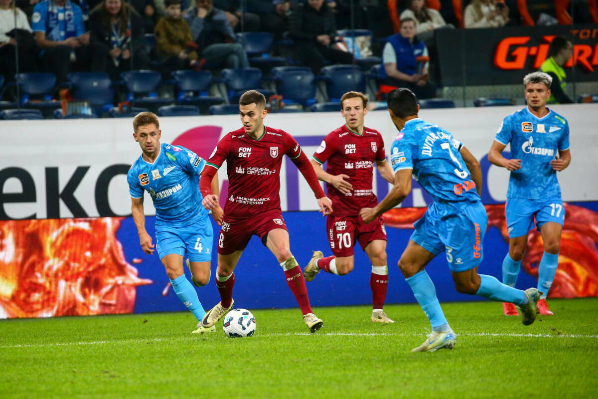 «Они играли в ужасный футбол». Ларин о выступлении «Рубина» в матче с «Зенитом»