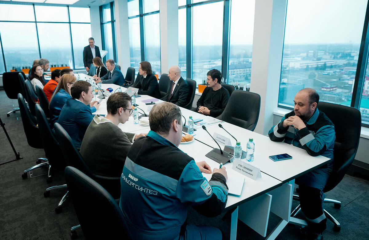 Новая производственная эстетика: Общественный совет КОСа оценил проекты предприятия