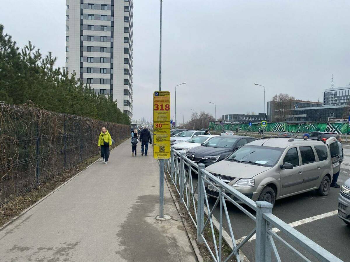 В пяти местах Казани увеличено время парковки у социальных объектов