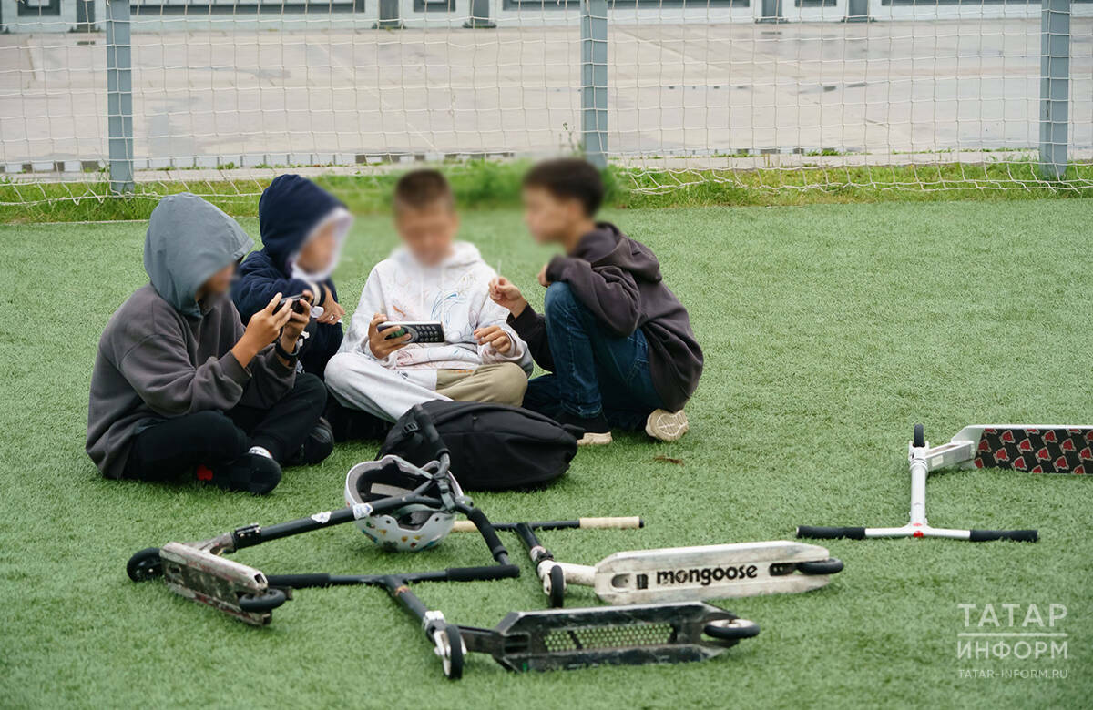 Кинокритик Шнейдеров назвал единственный способ оградить детей от YouTube