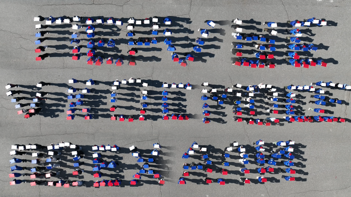 В преддверии Дня космонавтики в Казани организовали масштабный флешмоб