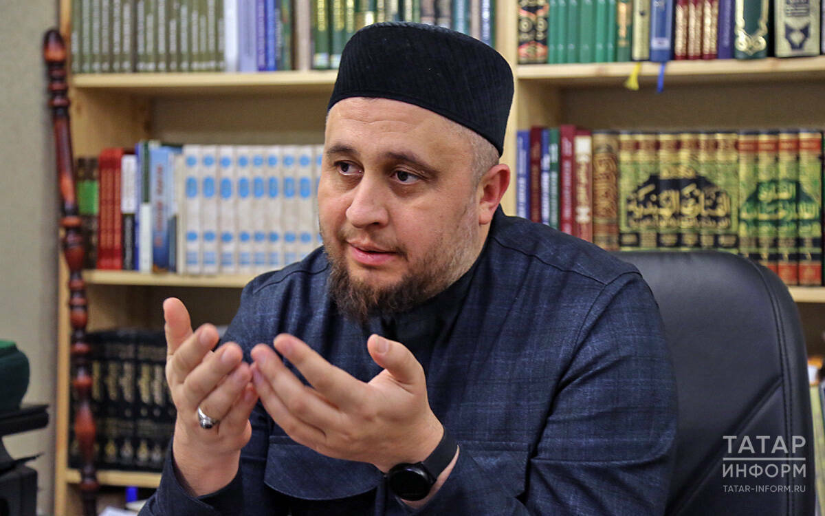 Чай с хазратом: «Веру нужно черпать не на сайтах, а вживую»