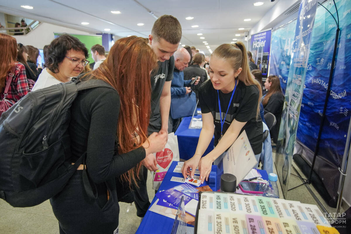 «Вопрос выбора профессии – жизненный»: В Казани проходит ярмарка «Работа России»