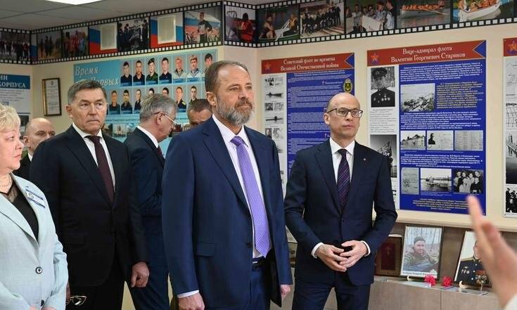 Игорь Комаров побывал в Удмуртском кадетском корпусе