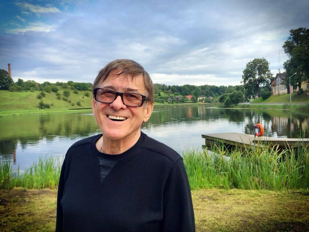 Скончался директор группы «На-На» Виталий Фроликов