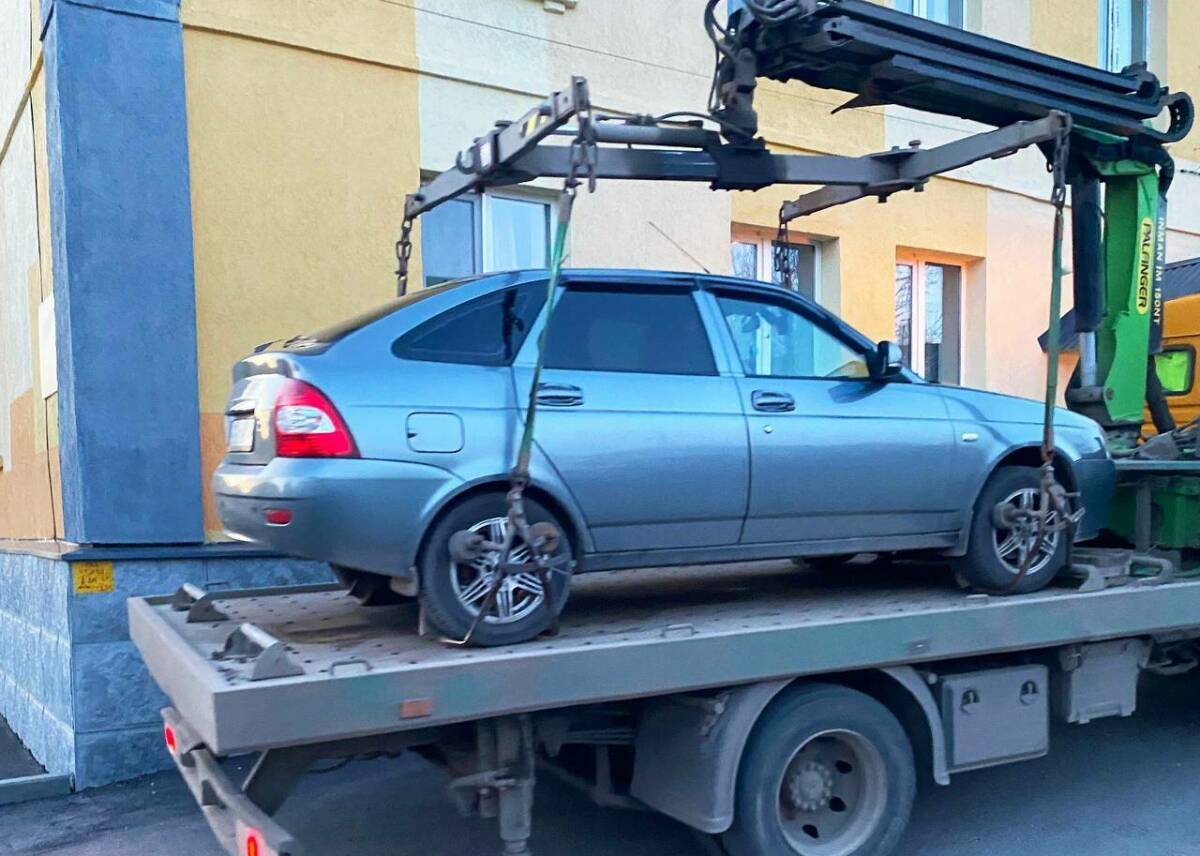 Приставы забрали автомобиль у жителя Лениногорска за долг по алиментам