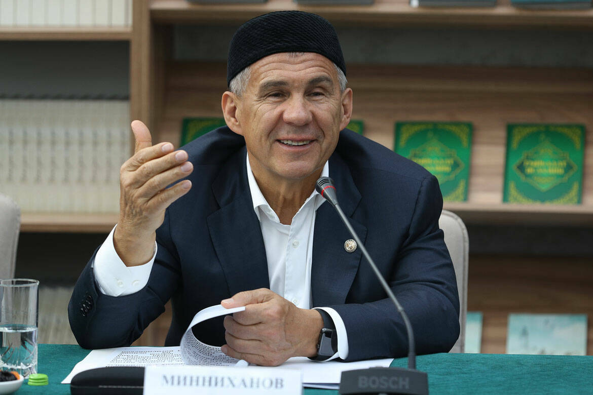 Минниханов: «Родная речь испокон веков несет в себе великое наследие предков»