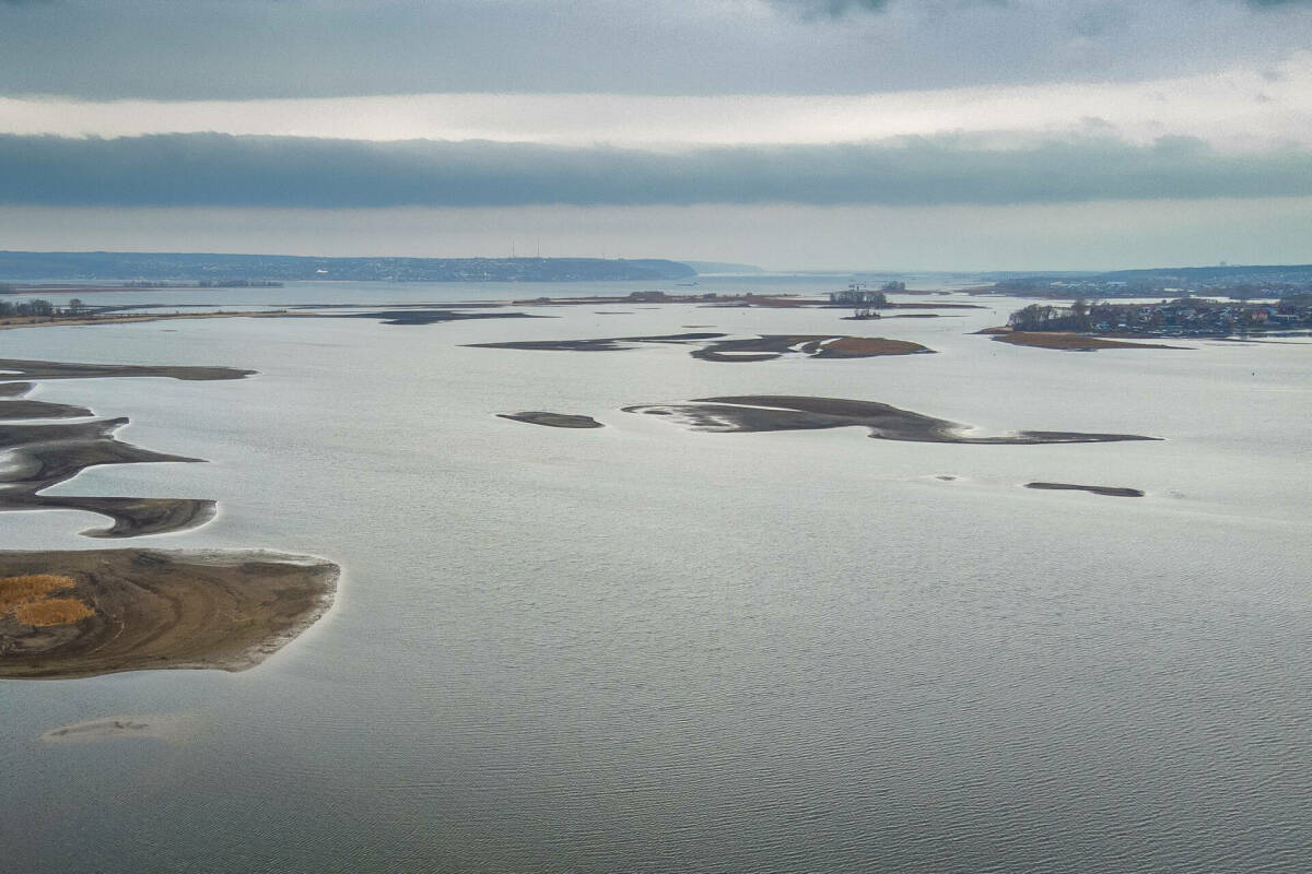 Из-за дефицита воды сокращены объемы весеннего попуска на Куйбышевском водохранилище