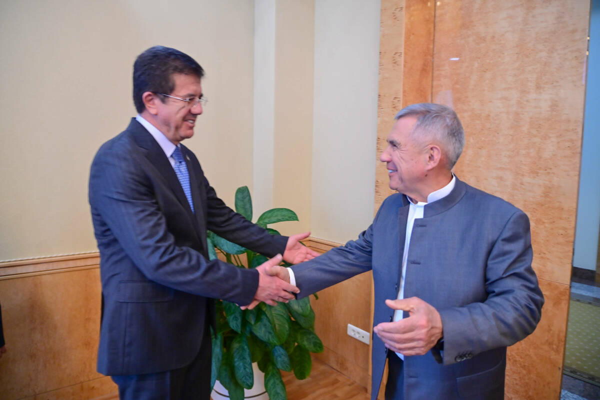 Минниханов пригласил замглавы правящей партии Турции посетить KazanForum