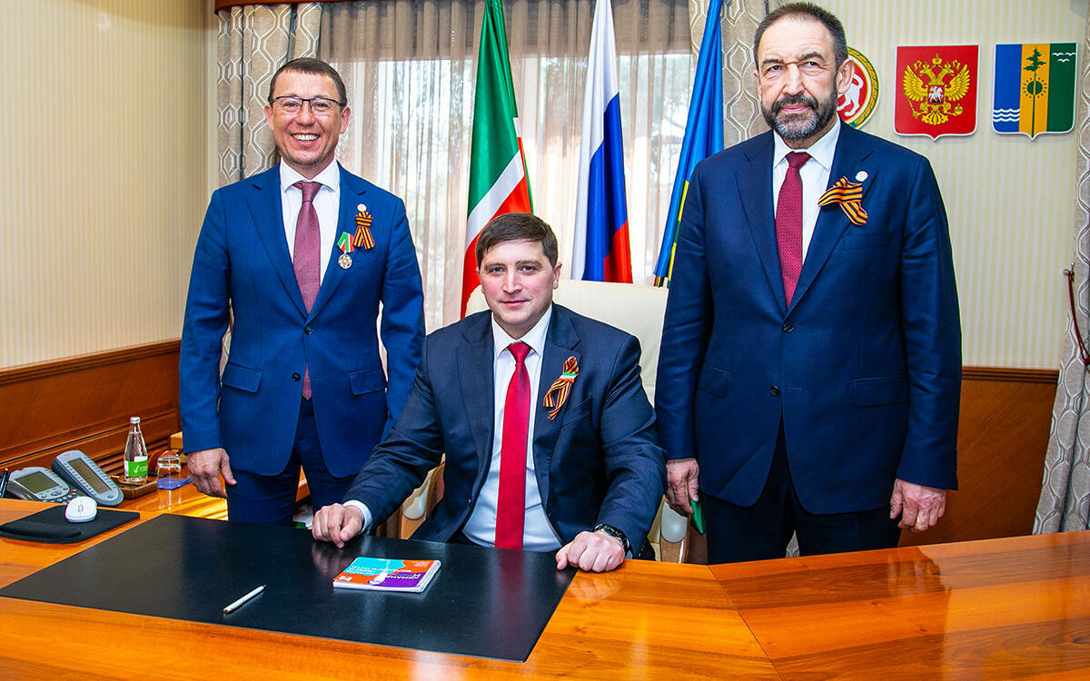 Смена глав в Закамье: камбэк Беляева в Нижнекамск и проводы Муллина в Казань