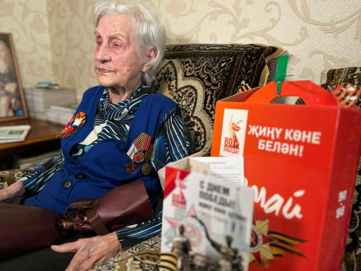 «Ели затируху, шили хомуты»: 100-летний ветеран из Челнов вспомнила годы войны