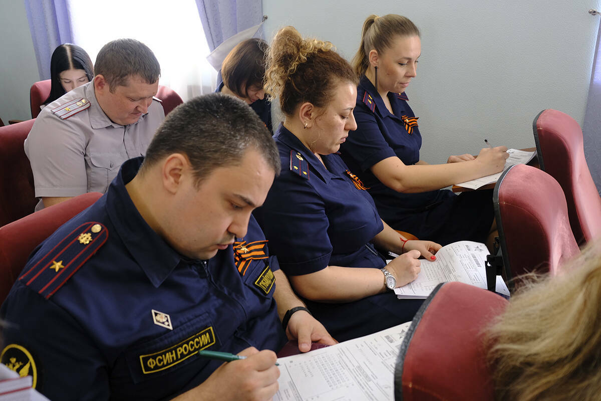 Сотрудники УФСИН Татарстана приняли участие в «Диктанте Победы»