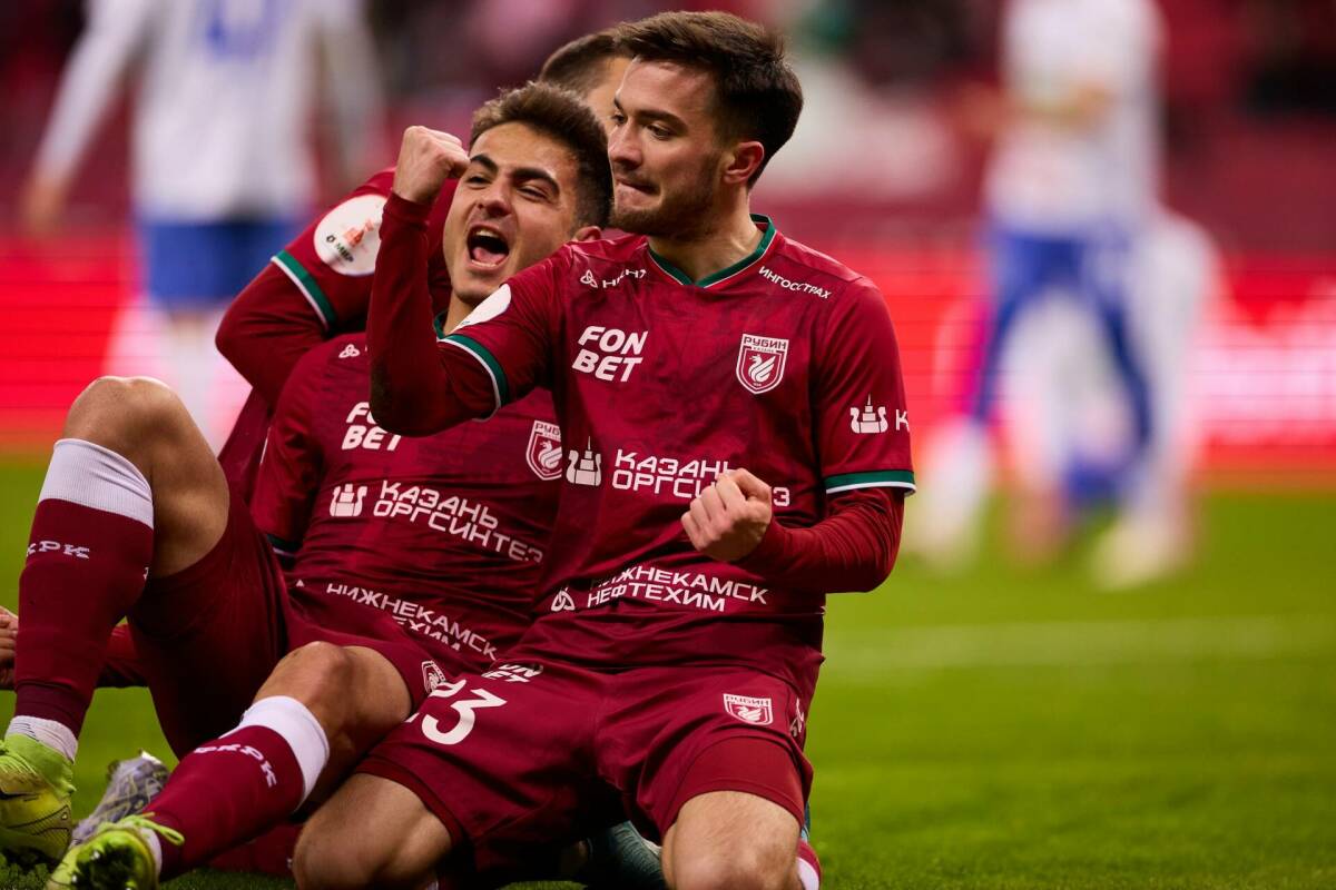 Перелом Дзиова, визит Бердыева, бенефис Безрукова: что было в матче «Рубина» с «Факелом»