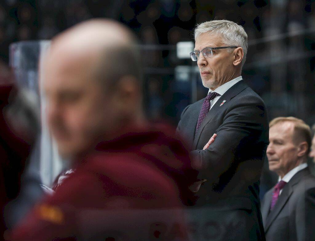 Бессилие Ларионова против «Локо» и тонущий в пучину Ротенберг: обзор событий в КХЛ