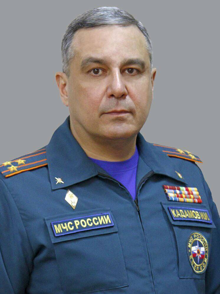 «Вы первые приходите на помощь»: Кадамов поздравил пожарных с профессиональным праздником