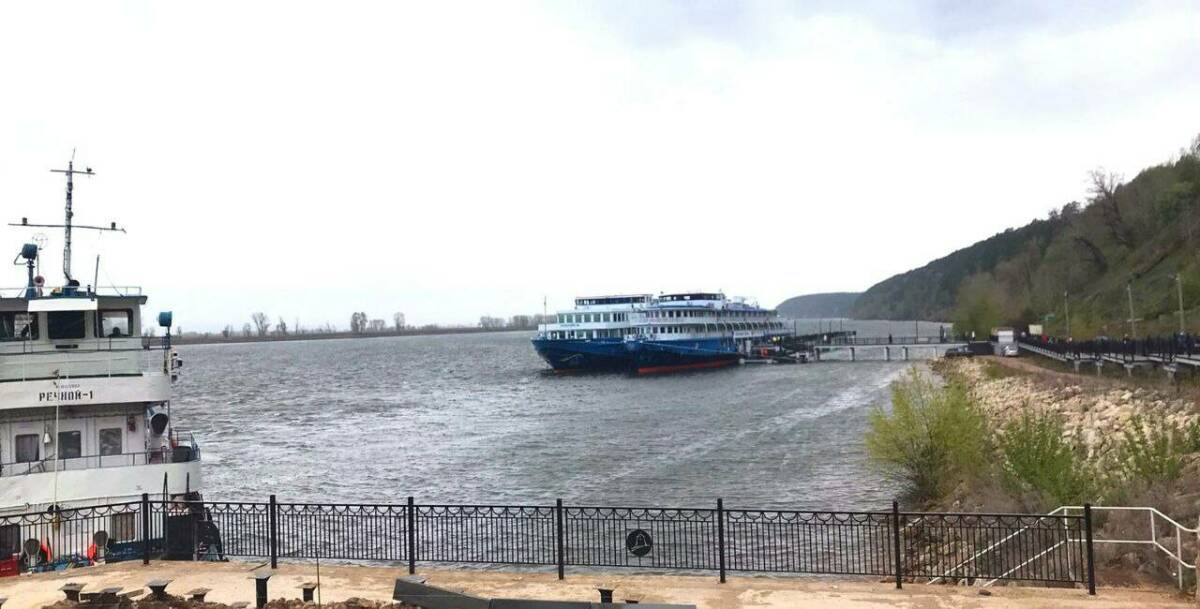 В Елабугу прибыли первые два круизных теплохода из Санкт-Петербурга