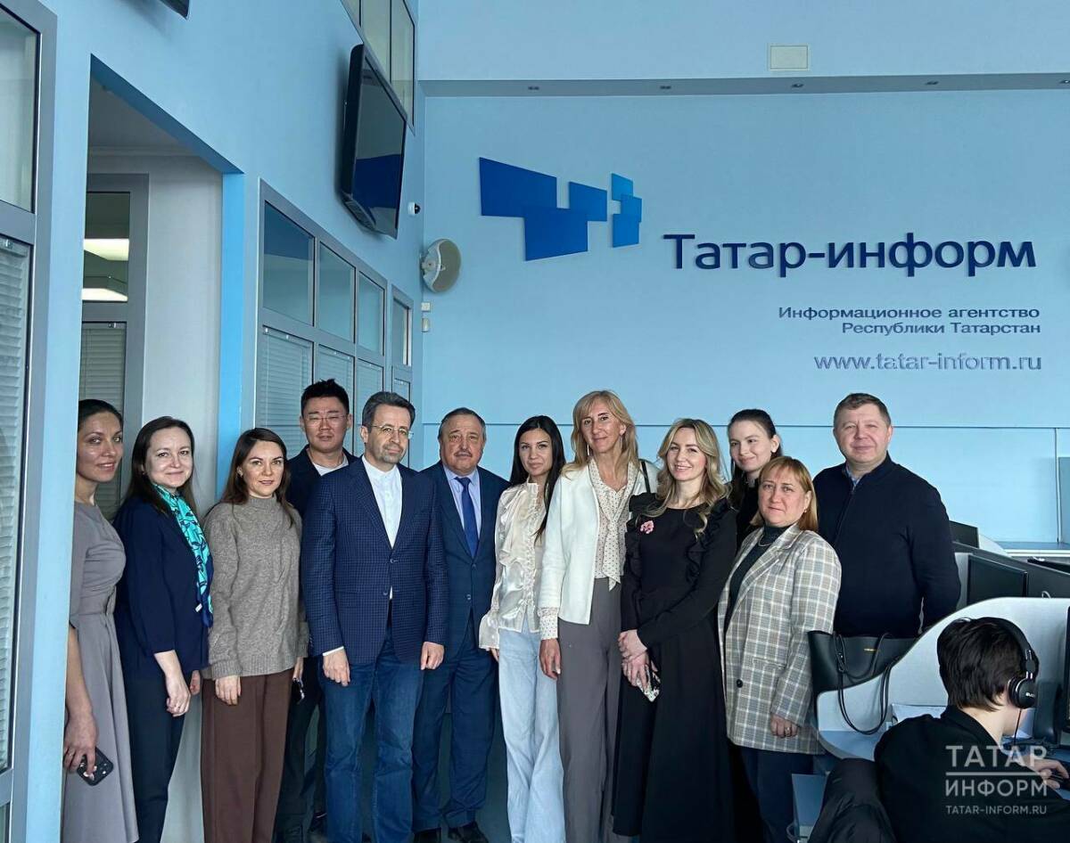 Редакцию «Татар-информа» посетила группа преподавателей КФУ