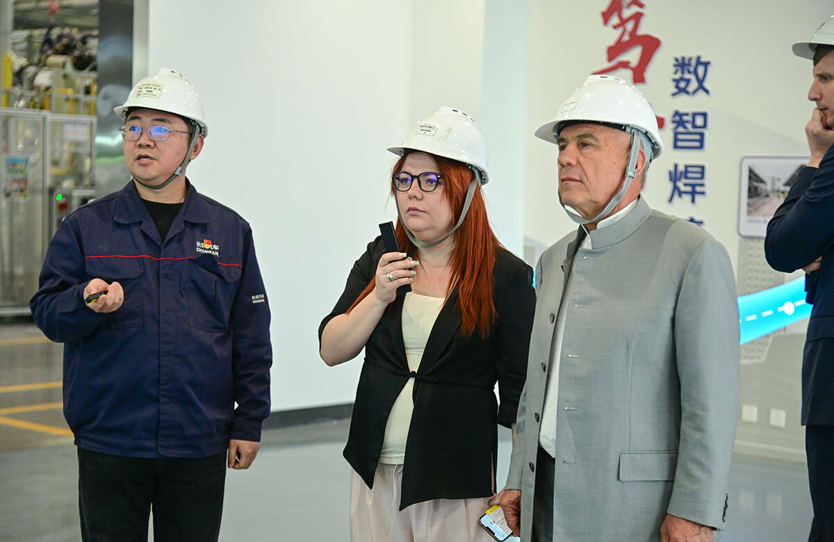 «Вы для нас почетный гость»: с чем вернется Минниханов из китайского мегаполиса Чунцин