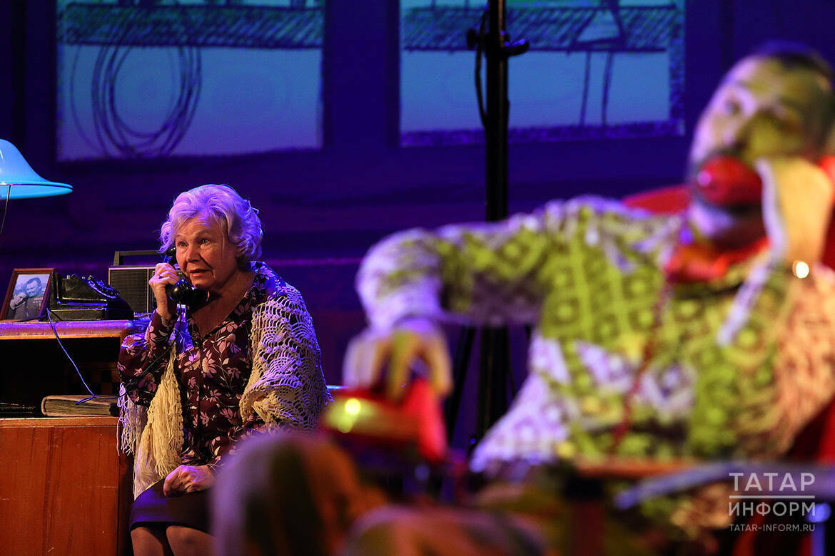 Казанский спектакль по рассказу Булычева напомнил об успехах поствоенного СССР