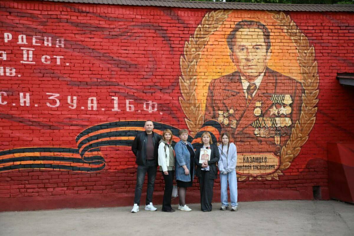 Подвиг танкиста: в Бугульме появился мурал в честь танкиста и колонны «Колхозник Татарии»