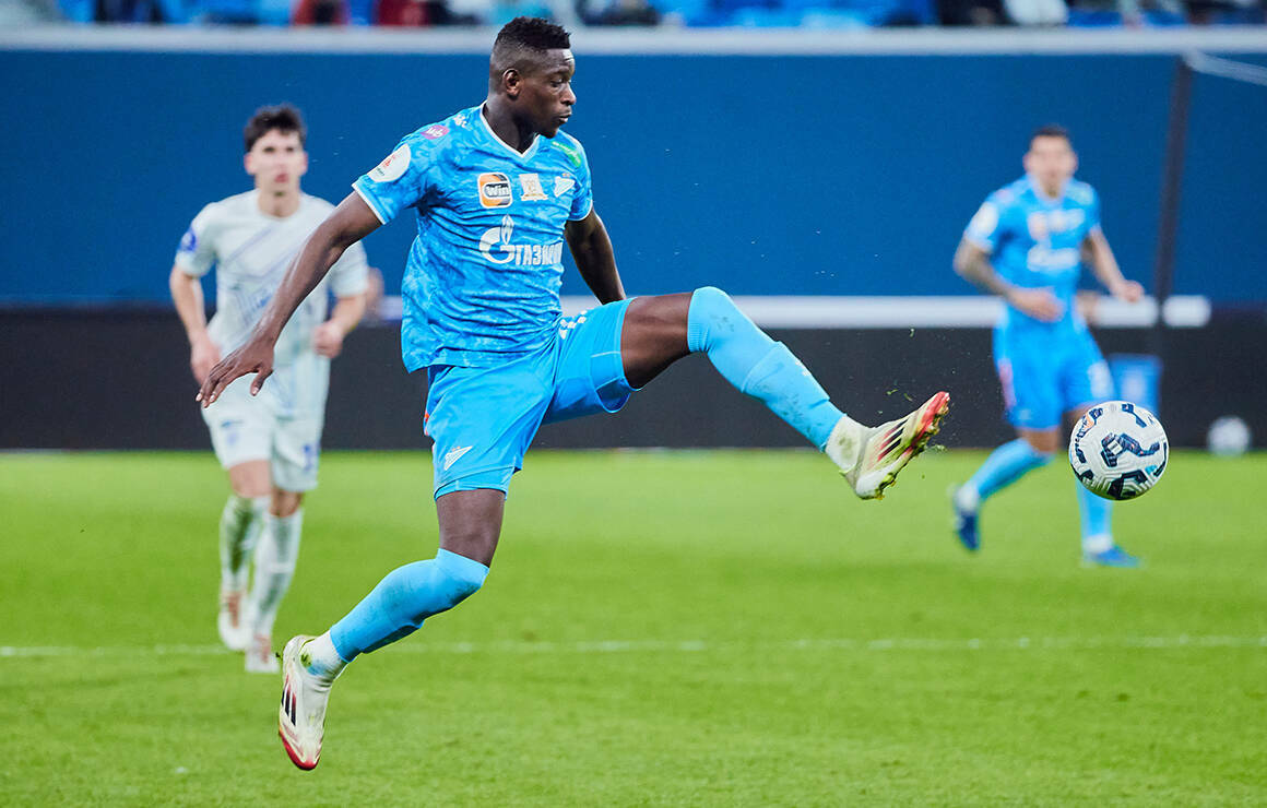 «Зенит» - не позор российского футбола? «Спартак» тоже расточителен, но не получает хейта