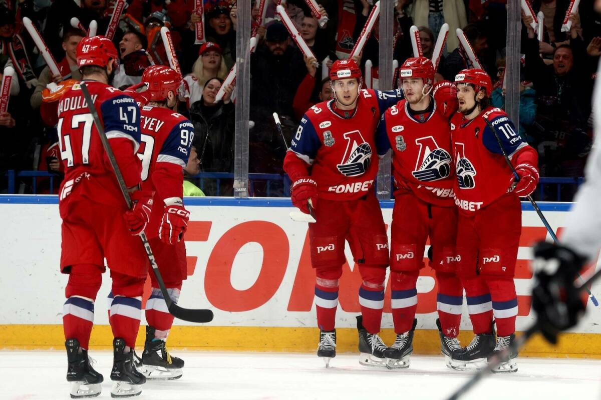 «Локомотив» одержал волевую победу над «Трактором» во втором матче финала Кубка Гагарина