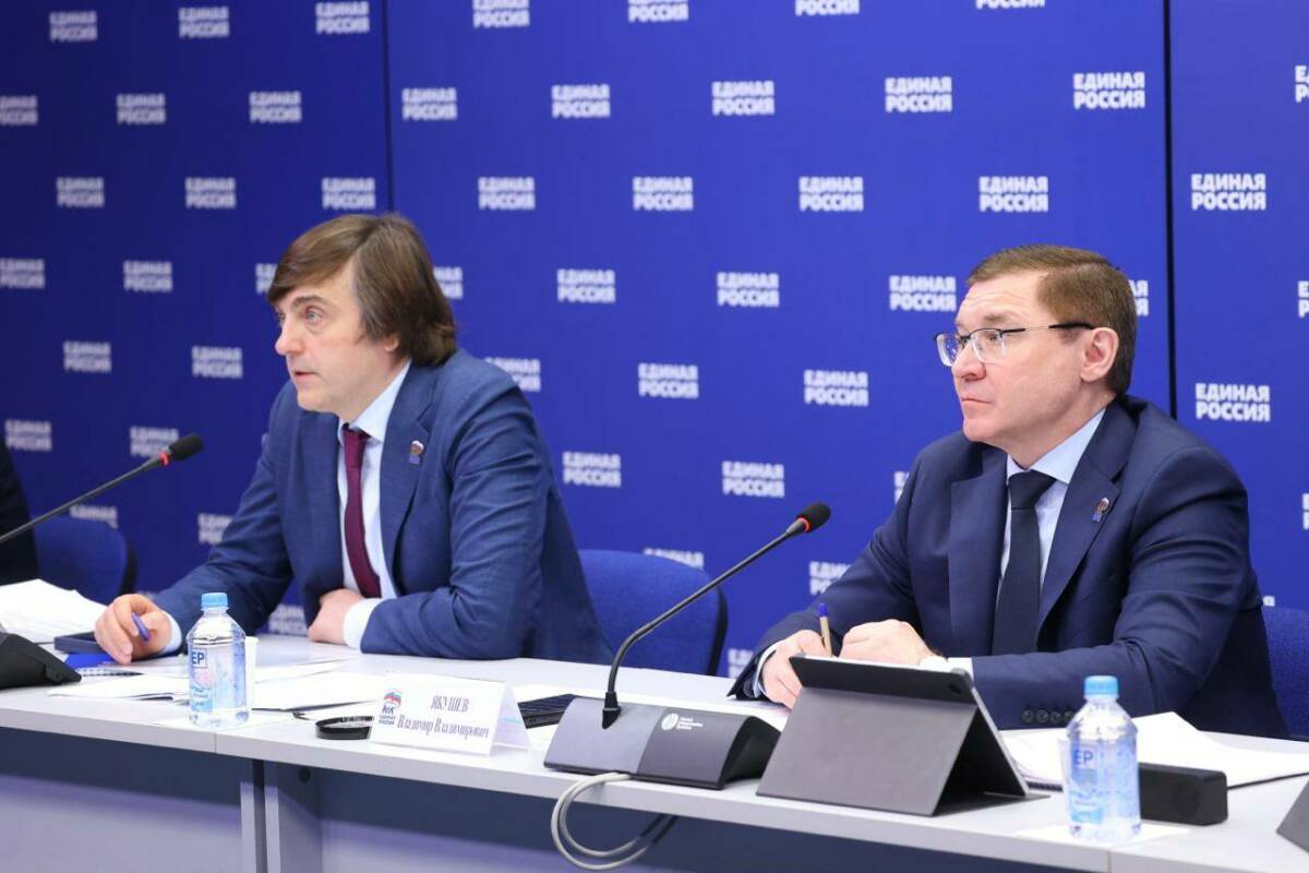 Владимир Якушев: «Ремонт объектов образования должен быть завершен к 1 сентября»