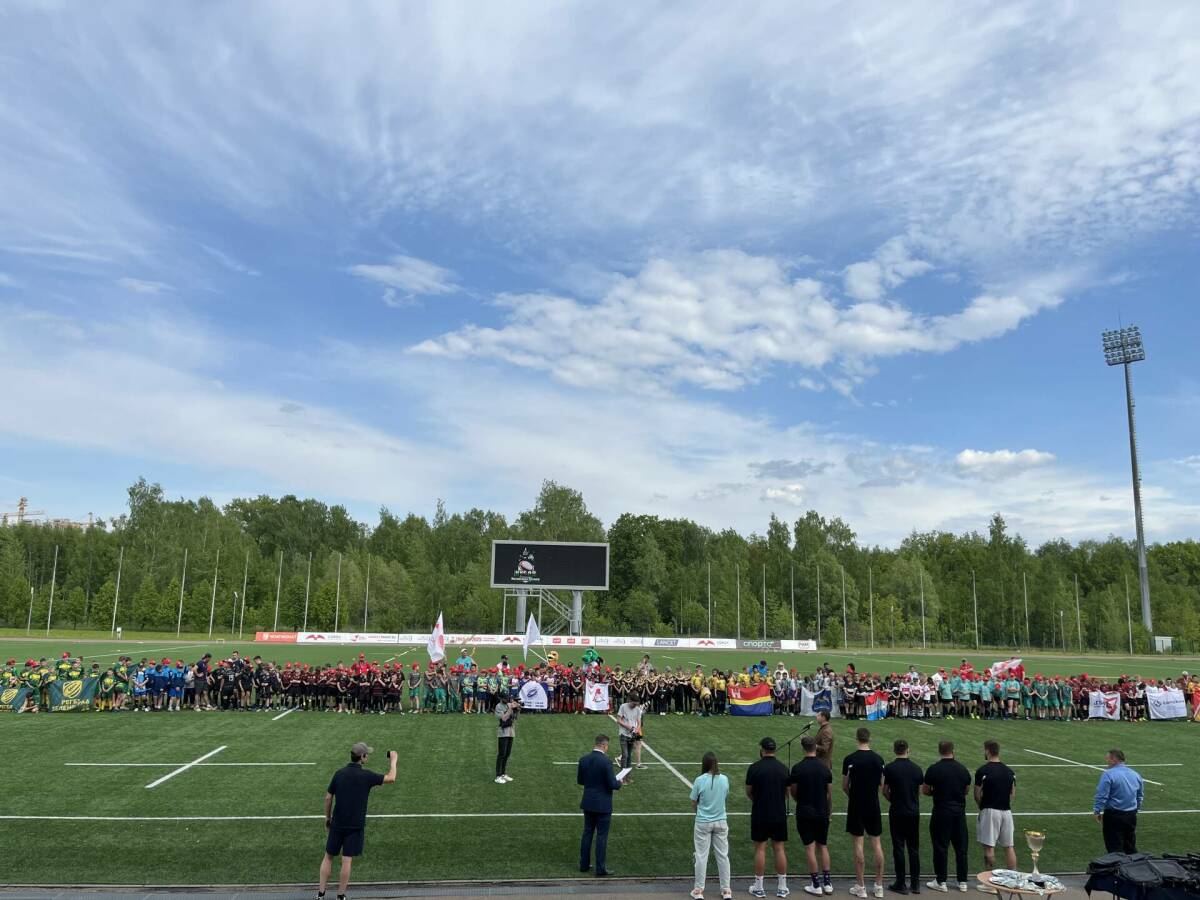 Игроки «Стрелы-Ак барс» наградили участников «Кубка Казанского Кремля»