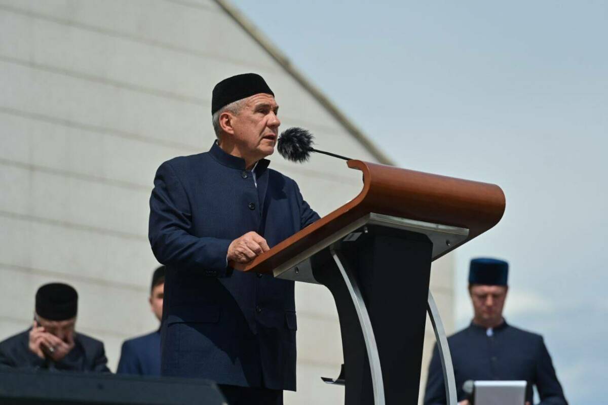 Минниханов: Гости KazanForum вместе с нами участвуют в мероприятиях «Изге Болгар жыены»