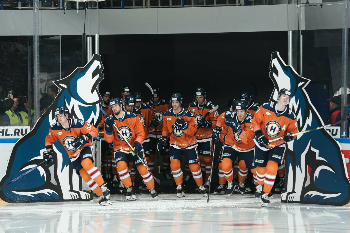 Старикам - нет, молодежи и Гришину - да: конструктор состава «Нефтехимика» в межсезонье