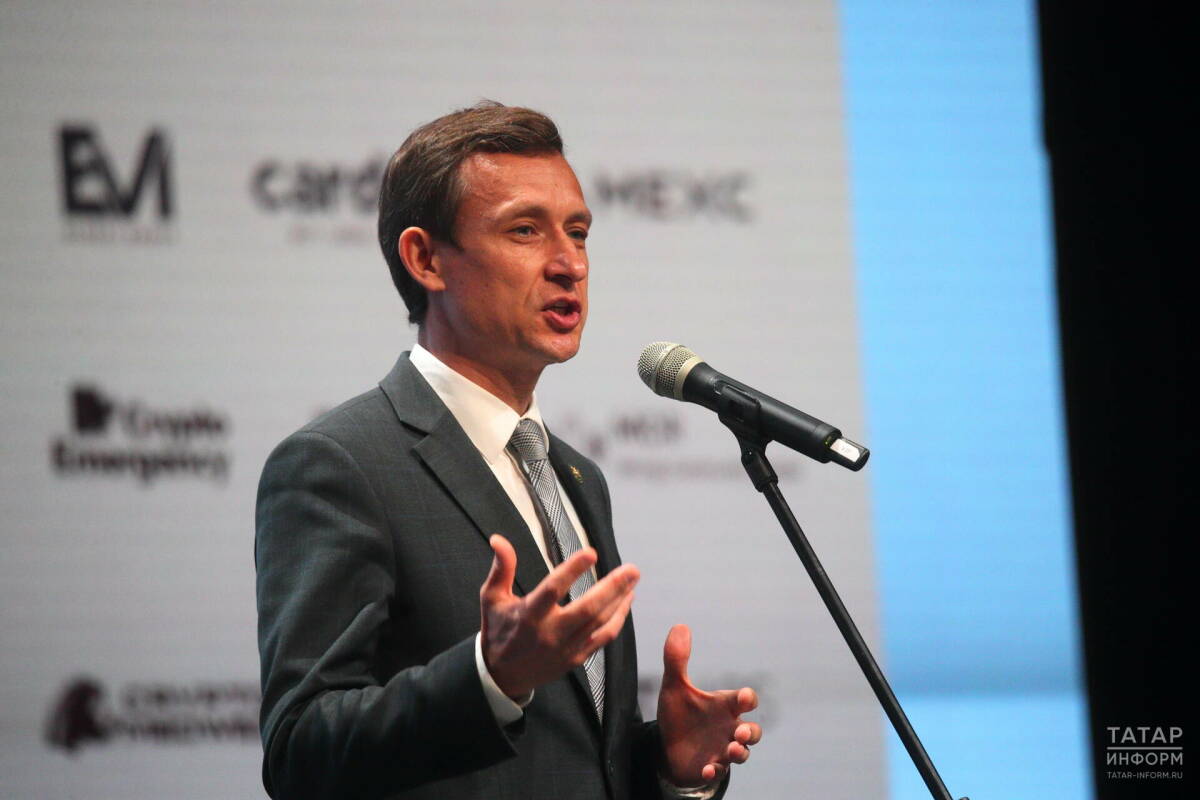 Хайруллин об использовании блокчейна госструктурами: Это вопрос ближайшего будущего