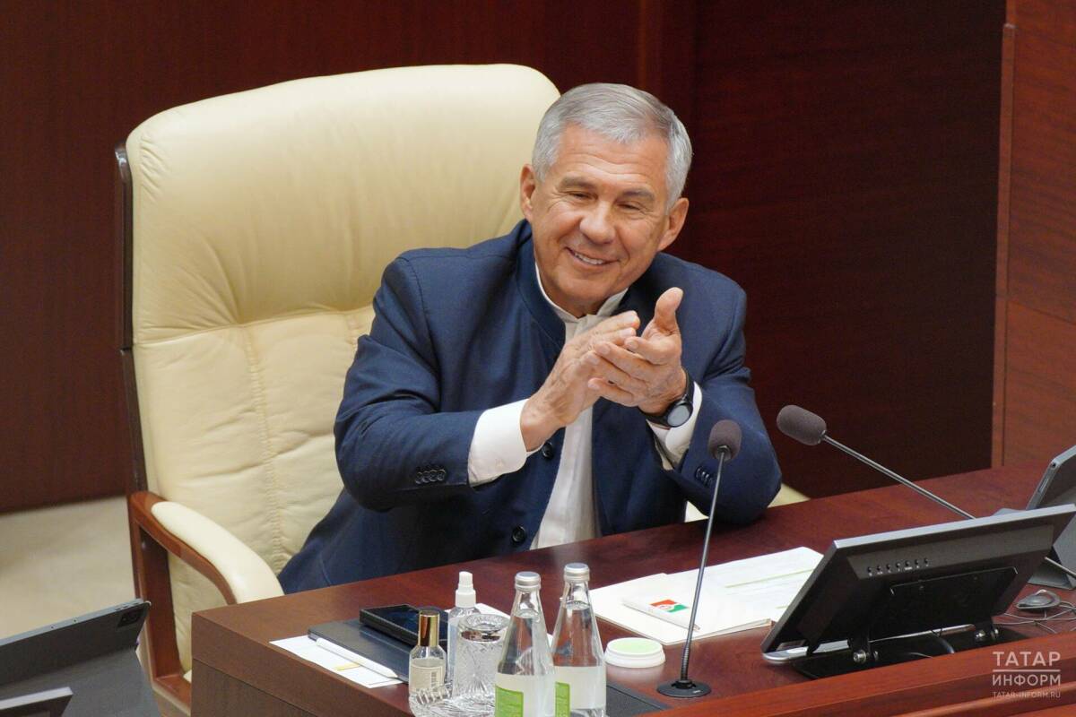 Рустам Минниханов возглавил медиарейтинг глав регионов ПФО за апрель 2025 года